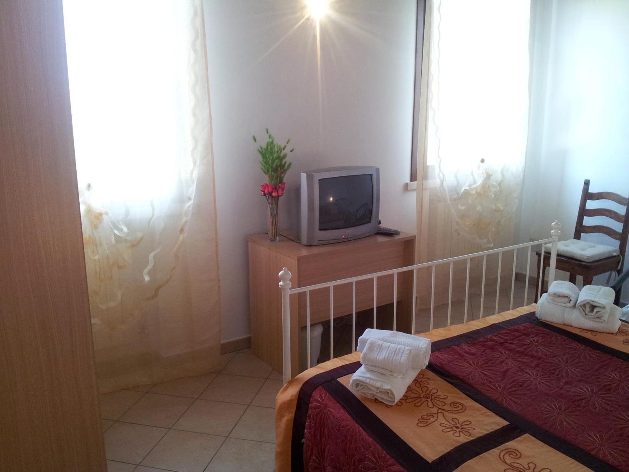 Bed and Breakfast Bb Parco Del Mincio Virgilio Exterior foto