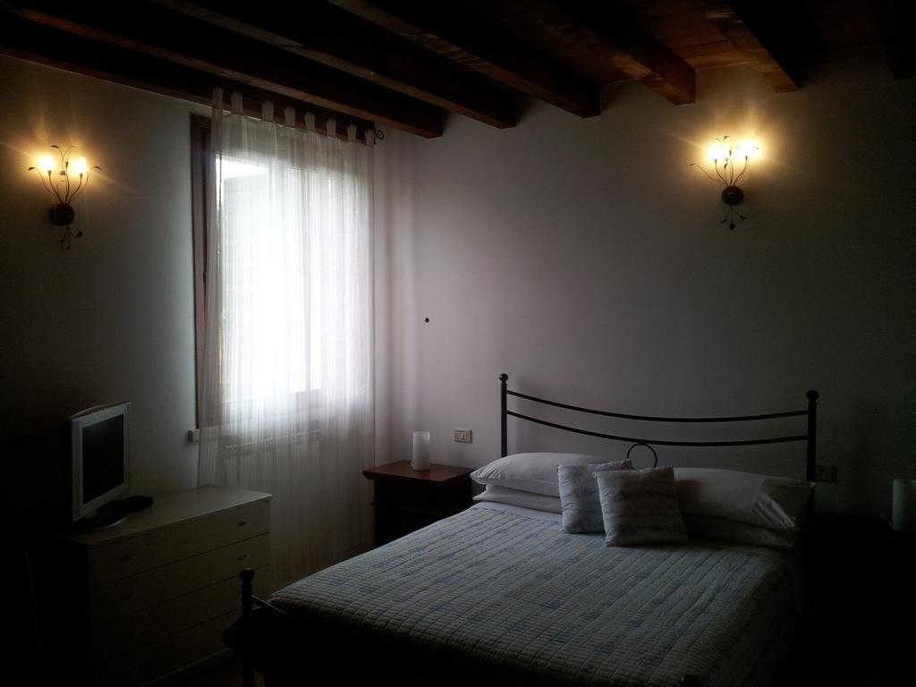 Bed and Breakfast Bb Parco Del Mincio Virgilio Exterior foto